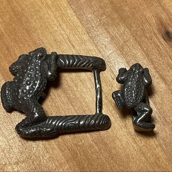 J. Deegan sterling silver frog belt